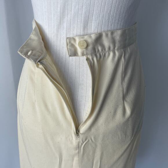 Vintage Pencil Skirt Size 8 Cream Off White Solid Midi Preppy Minimalist 80s 90s - Picture 10 of 14